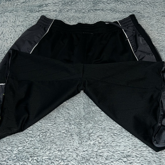 Nike Shorts Size XL - Picture 5 of 12